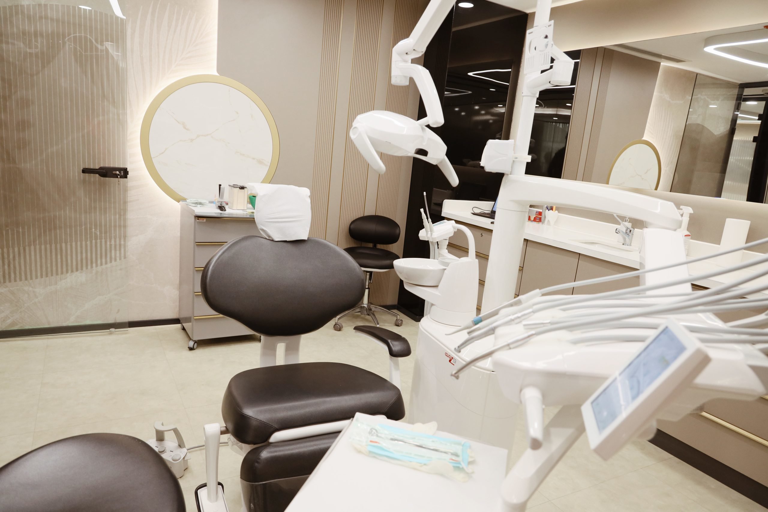 Fly & Smile Dental Clinic