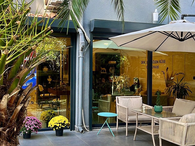  Doç. Dr. Özlem Köse Estetik Klinik