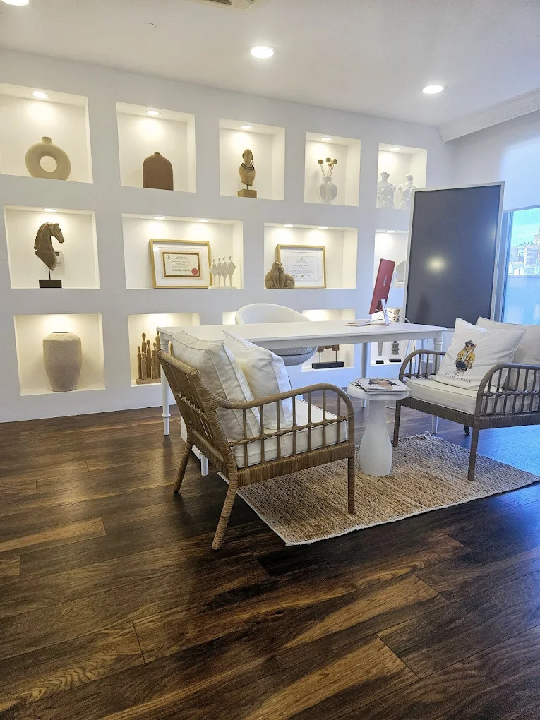 Dr. Yasemin Aydınlı